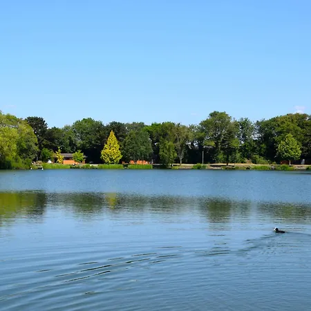 Willow 13 Hot Tub * York